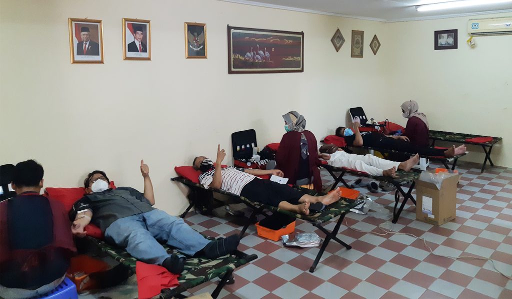 PMI Dan Karang Taruna Gelar Donor Darah Di RW 012 Pondok Pekayon Indah