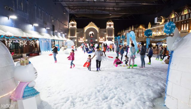 Trans Studio Snow Town di Bekasi