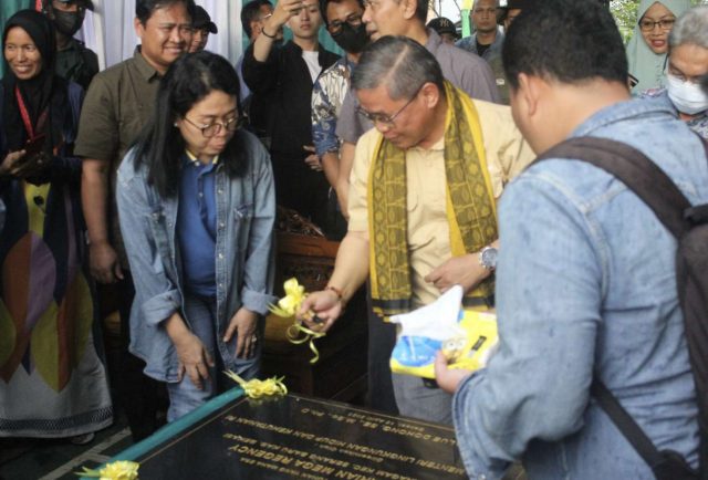 Jaga Kualitas Air Bersih, Wamen LHK Resmikan Ekoriparian Mega Regency (Foto Dok Humas Kebupaten Bekasi).