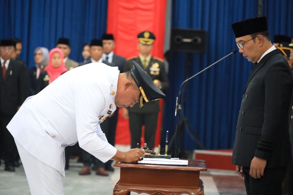 Tri Adhianto Resmi Dilantik Jadi Wali Kota Bekasi - Kilasbekasi.id