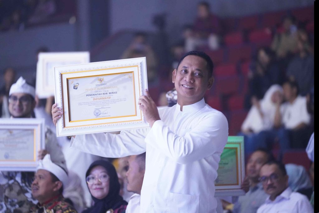 Kabupaten Bekasi Kembali Raih Predikat Kabupaten Informatif 2025