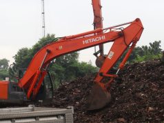 Gerak Cepat! Pemkab Bekasi Kerahkan 10 Armada Bersihkan 157 Ton Sampah di Crossing KM 19 Tol Japek