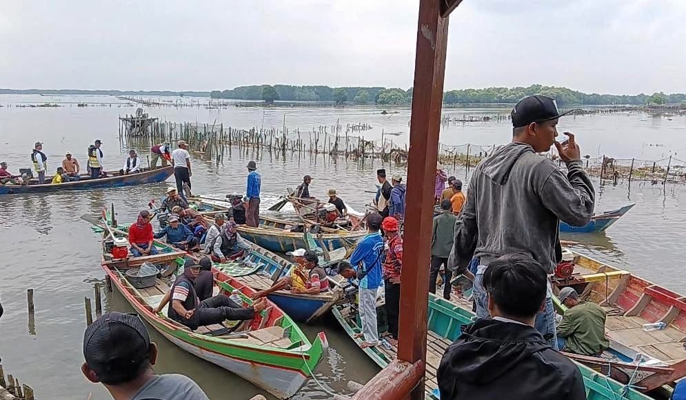 Atasi Pendangkalan Muara Ciherang, BBWS Ciliwung Cisadane Turunkan Alat Berat