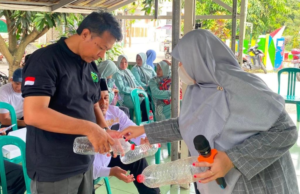 Pemkab Bekasi Wajibkan Bank Sampah di Setiap RW