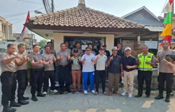 Menyambut HUT RI Ke 81 Polsek Bekasi Selatan Mengadakan Kerja Bhakti