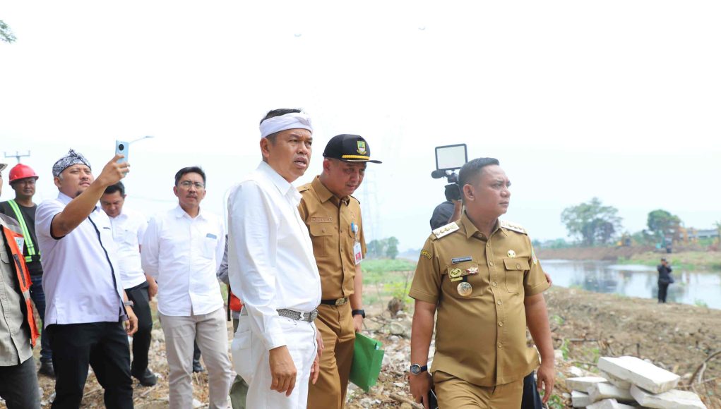 Atasi Banjir Bekasi, KDM & Bupati Asep Genjot Normalisasi Kali CBL